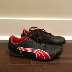 Puma Sneakers Black with Red Stripes